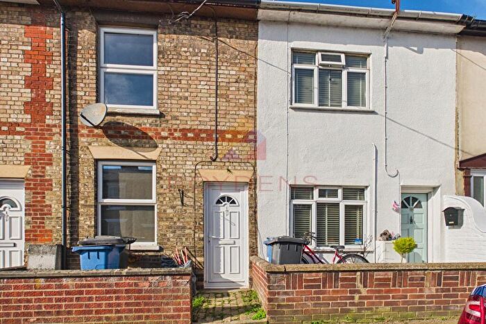 2 Bedroom Terraced House For Sale In New Street, CO10