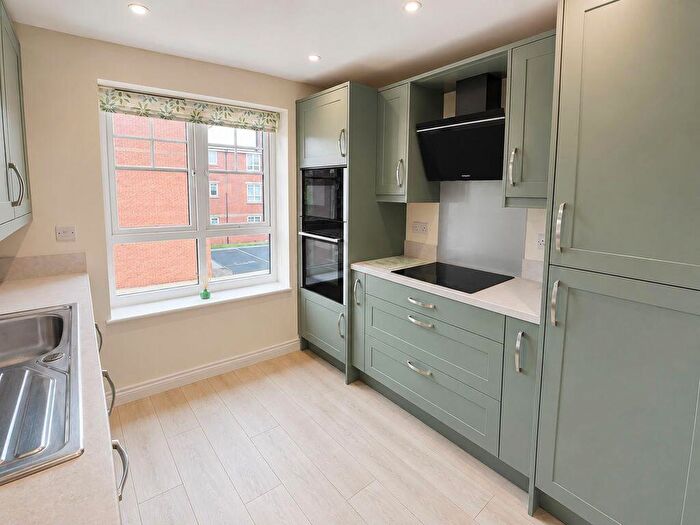 2 Bedroom Flat For Sale In Haswell Gardens, North Shields, NE30