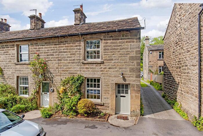 2 Bedroom Cottage For Sale In Millstone Cottage, Hathersage, S32