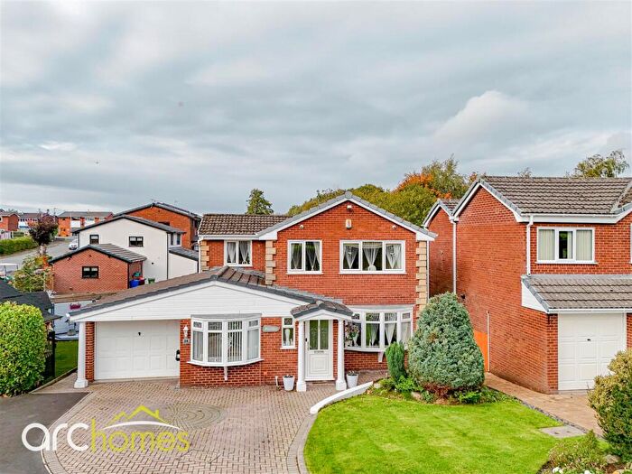 4 Bedroom Detached House For Sale In Greenfield Road, Atherton, Manchester, M46