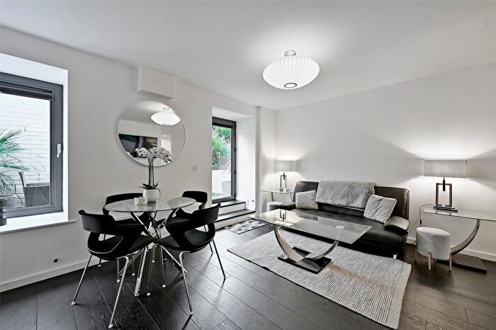 1 Bedroom Apartment To Rent In Sheet Street, Windsor, Berkshire, SL4