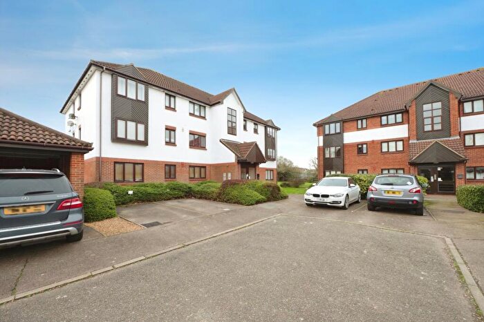 1 Bedroom Flat For Sale In Brimfield Road, Purfleet-on-Thames, RM19