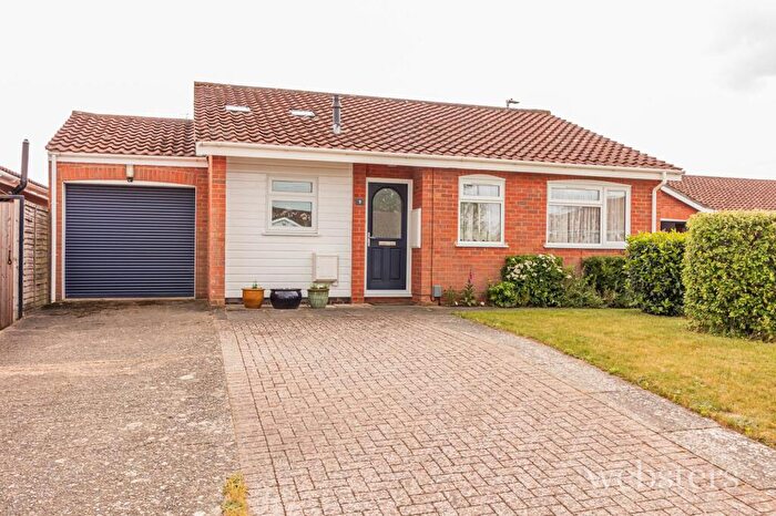 2 Bedroom Detached Bungalow For Sale In Chandlers Court, Norwich, NR4
