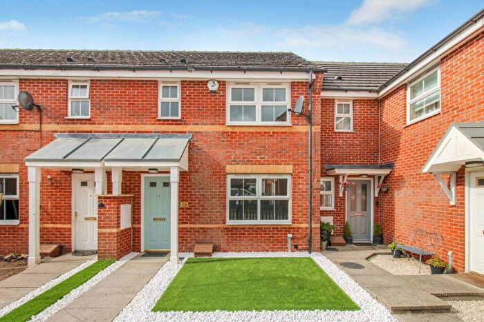 3 Bedroom House To Rent In Millbank, Yeadon, Leeds, LS19