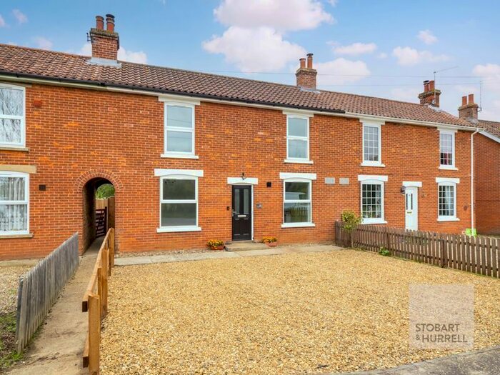 3 Bedroom Terraced House For Sale In Gt. Hautbois Road, Coltishall, Norfolk, NR12