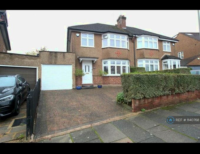 3 Bedroom Semi-Detached House To Rent In Albemarle Road, East Barnet, Barnet, EN4
