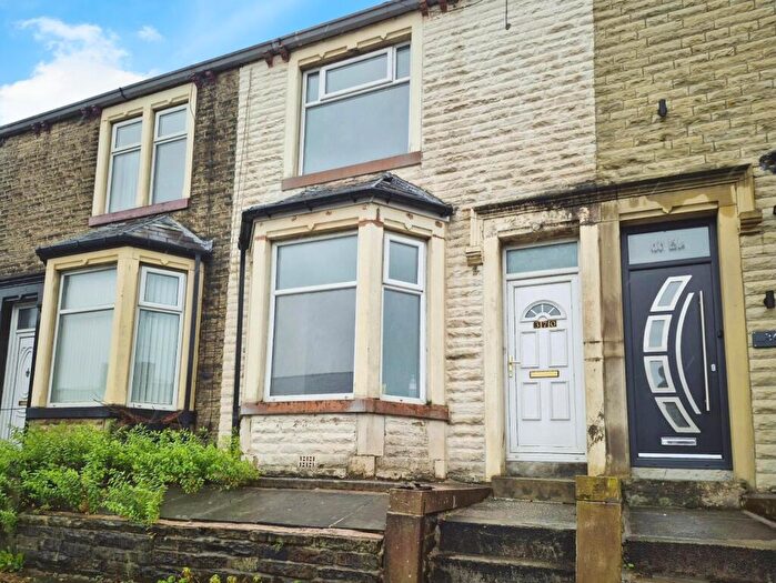 3 Bedroom Terraced House For Sale In Leeds Road, Nelson, Lancashire, BB9