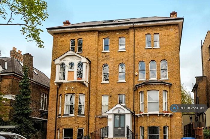 1 Bedroom Flat To Rent In Underhill Road, London, SE22