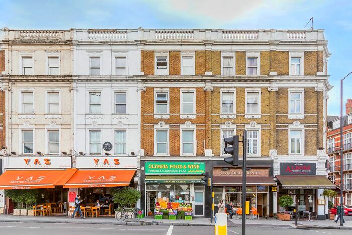 2 Bedroom Flat To Rent In Hammersmith Road, London, W14