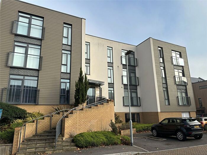 2 Bedroom Flat To Rent In Firepool Crescent, Taunton, Somerset, TA1