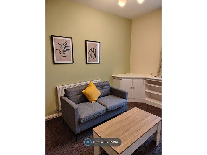 1 Bedroom Flat To Rent In Meersbrook, Sheffield, S8