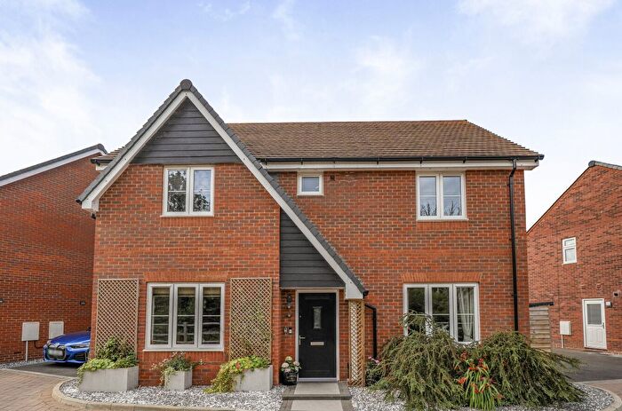 4 Bedroom Detached House For Sale In St. Andrews Road, Botley, Southampton, Hampshire, SO32