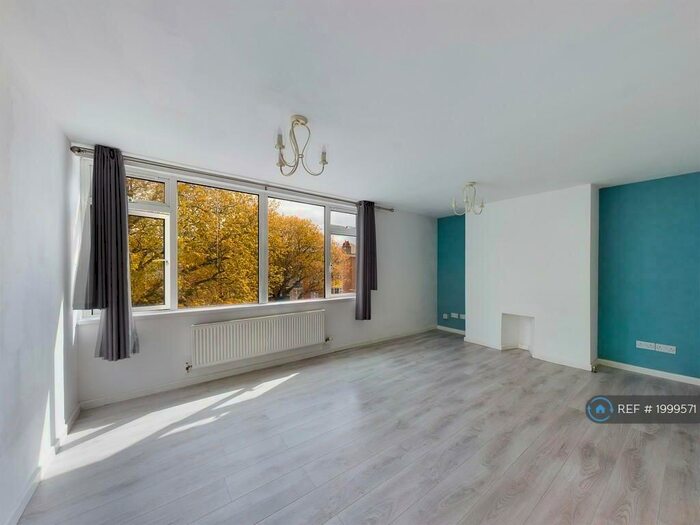 2 Bedroom Apartment To Rent In Harwell Court, Plymouth, PL1