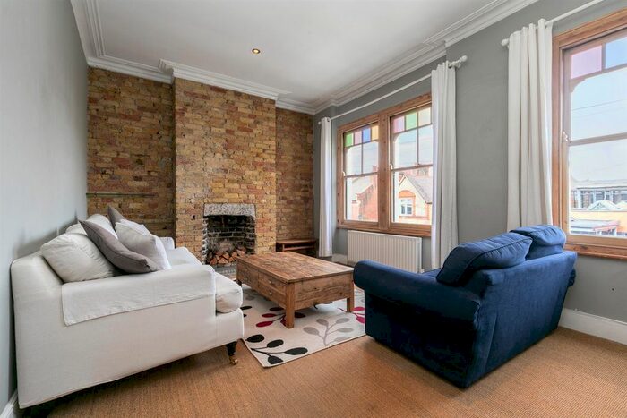 3 Bedroom Maisonette To Rent In Kingswood Road, SW2