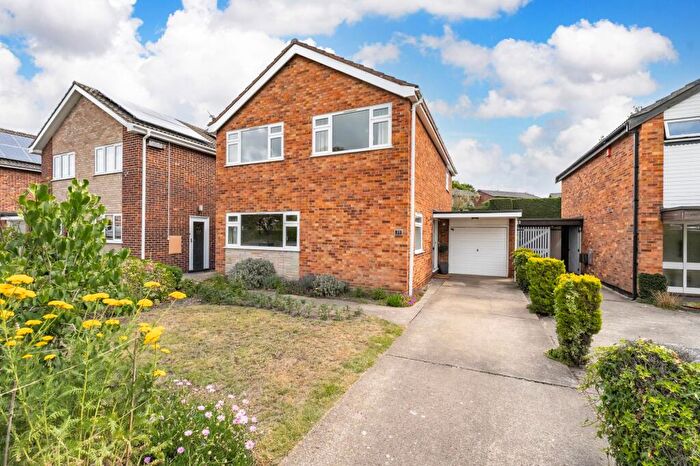 3 Bedroom Detached House For Sale In Primula Drive, Norwich, NR4
