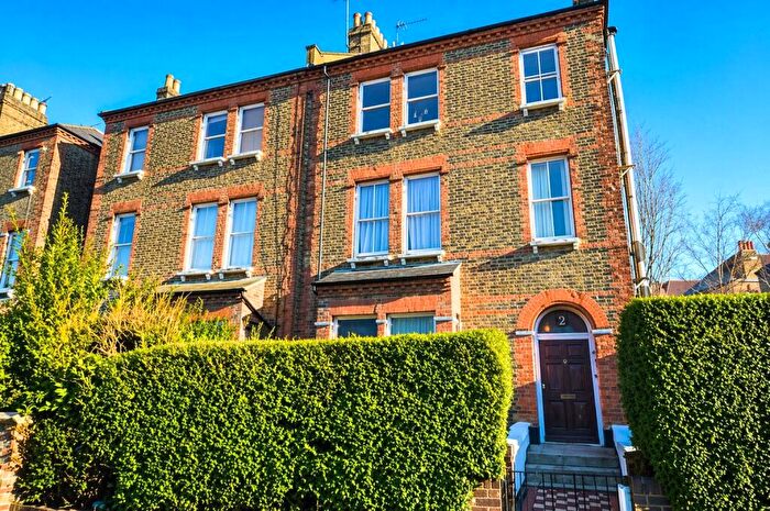 1 Bedroom Terraced House To Rent In Dalmeny Road, London, N7