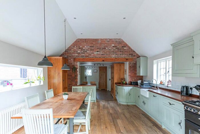 4 Bedroom Link Detached House For Sale In Main Street, Milton, Derby, DE65