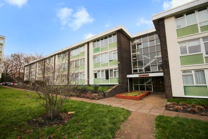 1 Bedroom Apartment To Rent In Jocks Lane, Bracknell, RG42