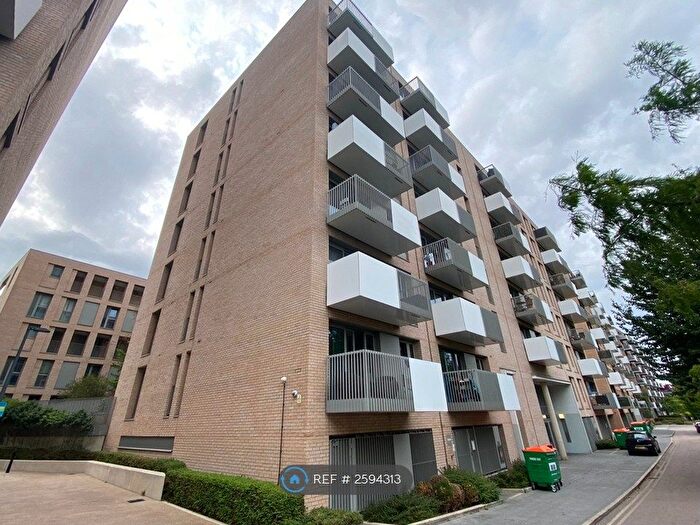 1 Bedroom Flat To Rent In Parkside Court, London, E16