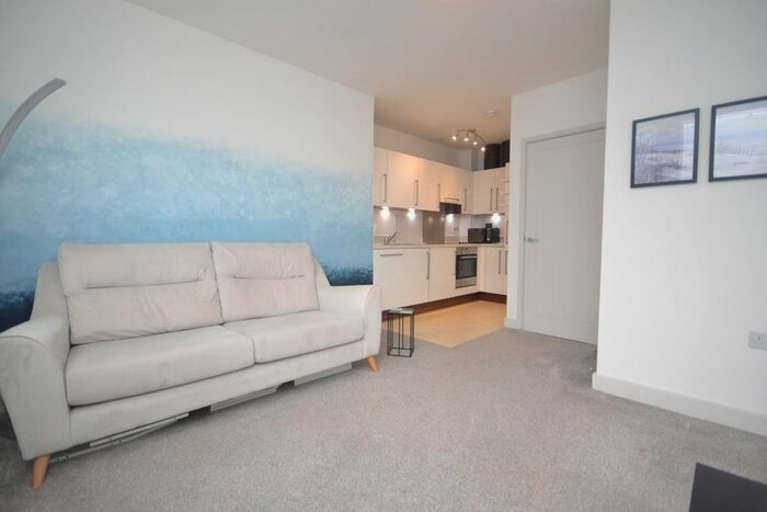 1 Bedroom Flat To Rent In Kings Road, Reading, RG1