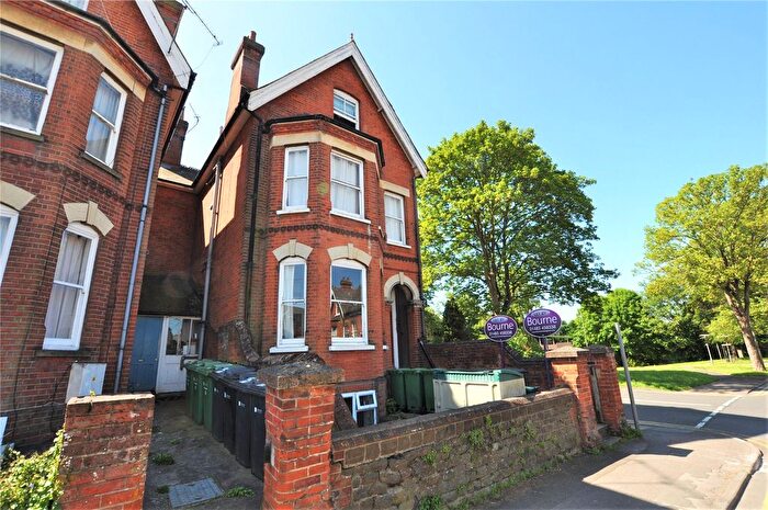 Studio To Rent In York Road, Guildford, Surrey, GU1