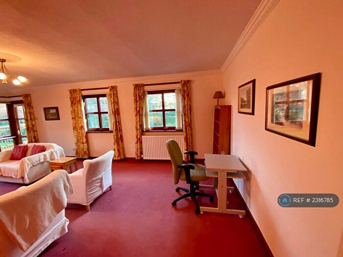 2 Bedroom Flat To Rent In Craufurdland, Edinburgh, EH4