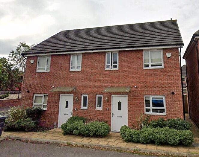 3 Bedroom Semi-Detached House To Rent In Lighton Mews, Manchester, Greater Manchester, M30