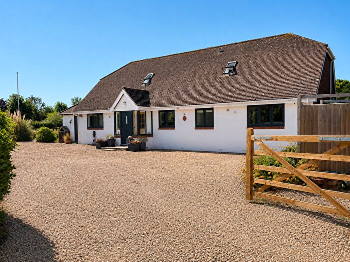 4 Bedroom Detached House For Sale In Brook End, Weston Turville, HP22