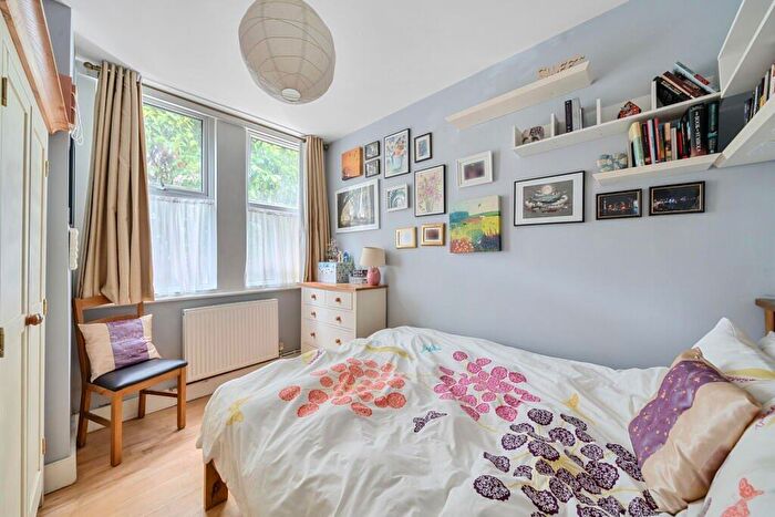1 Bedroom Apartment For Sale In Arica Road, London, SE4