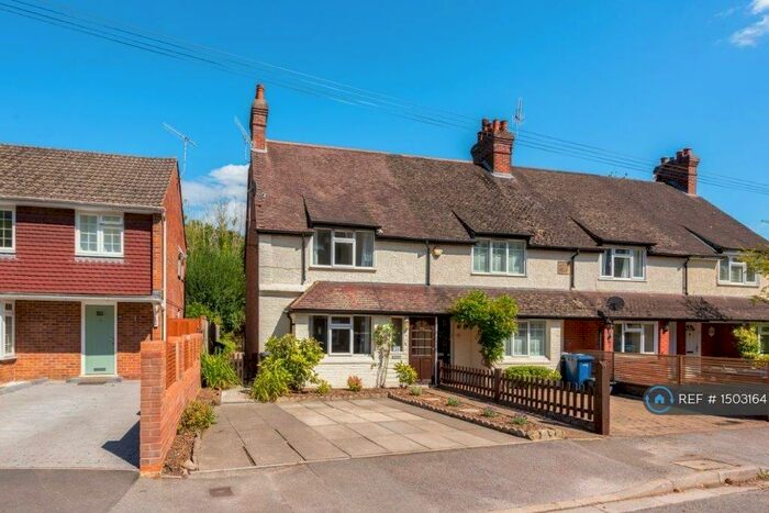 3 Bedroom Terraced House To Rent In Lion Lane, Haslemere, GU27