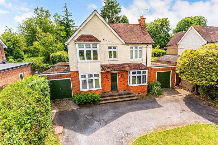 4 Bedroom House For Sale In Basingstoke Road, Alton, GU34
