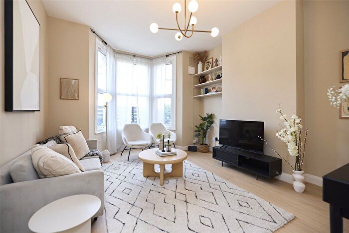1 Bedroom Flat To Rent In Tubbs Road, London, NW10