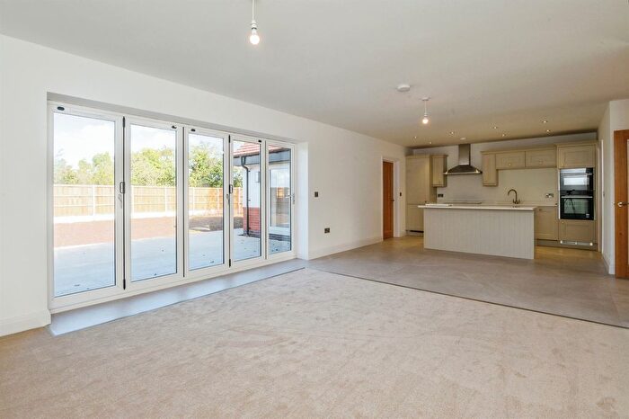 3 Bedroom Detached Bungalow For Sale In Pulley Lane, Newland, Droitwich, WR9