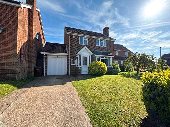 4 Bedroom Detached House For Sale In Stanley Road, Lordswood, Kent, ME5
