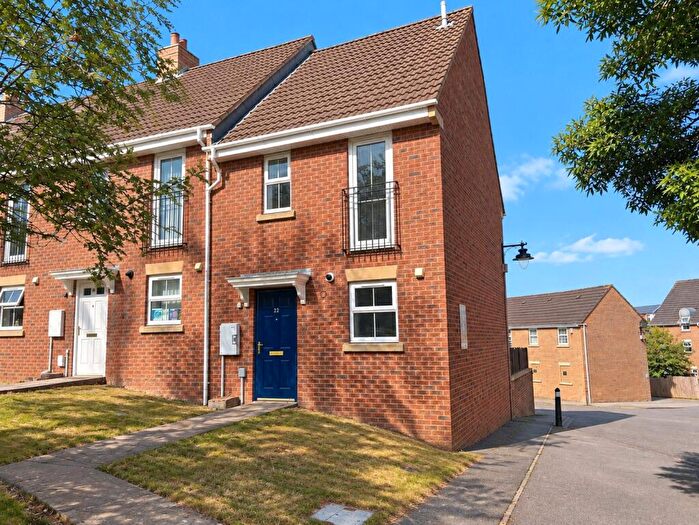 3 Bedroom House To Rent In Casson Drive, Stoke Park, Bristol, BS16