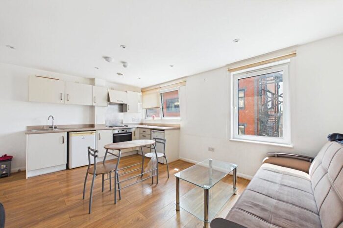 1 Bedroom Flat To Rent In Stoke Road, Slough, Berkshire, SL2