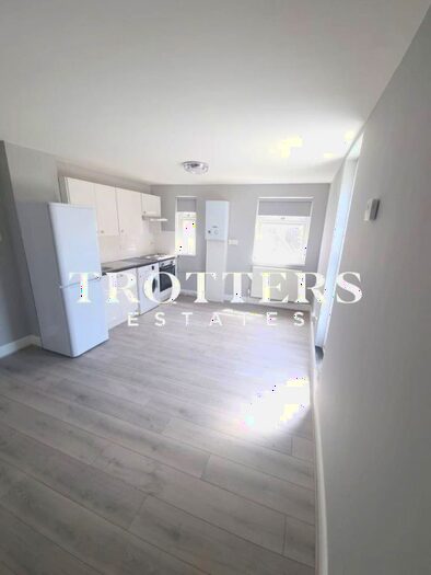 1 Bedroom Property To Rent In Kingsland Road, Hackney, London, E2