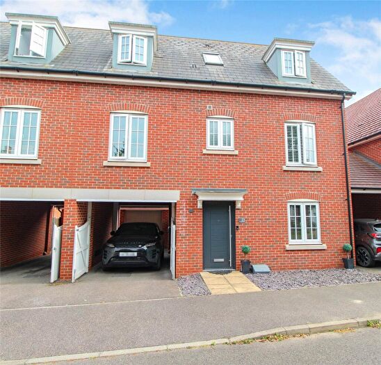 3 Bedroom Semi Detached House For Sale In Spindle Street, Colchester, Essex, CO4