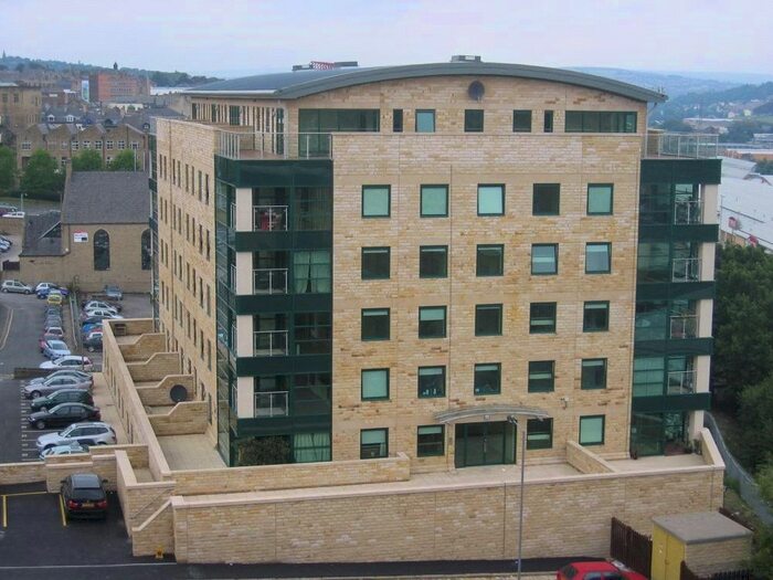 2 Bedroom Flat To Rent In Stonegate House, Stone Street, Bradford, West Yorkshire BD1