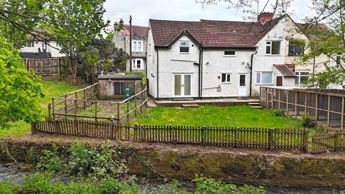 4 Bedroom Semi-Detached Bungalow For Sale In Forest Road, Lydney, GL15