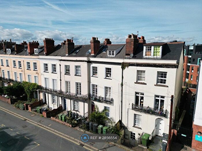 2 Bedroom Flat To Rent In Old Tiverton Road, Exeter, EX4