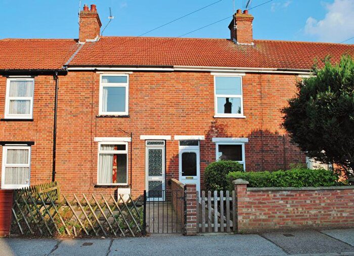 2 Bedroom Terraced House To Rent In Somerton Avenue, Lowestoft, NR32