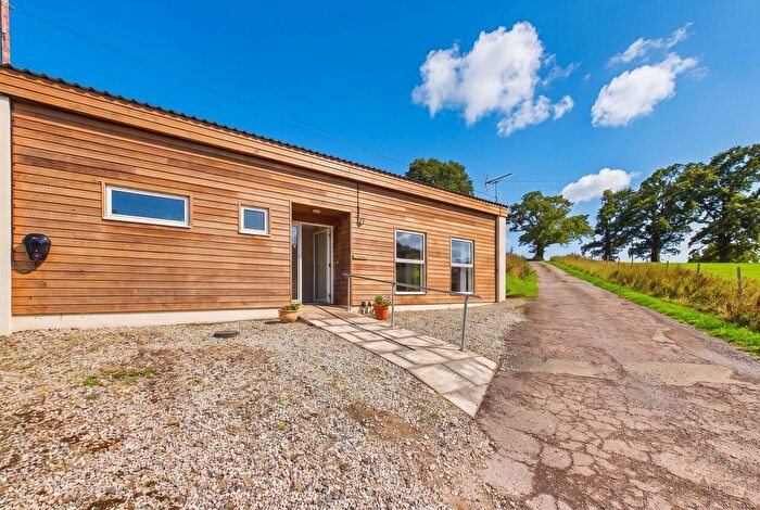 1 Bedroom Detached House To Rent In Posbury, Crediton, EX17