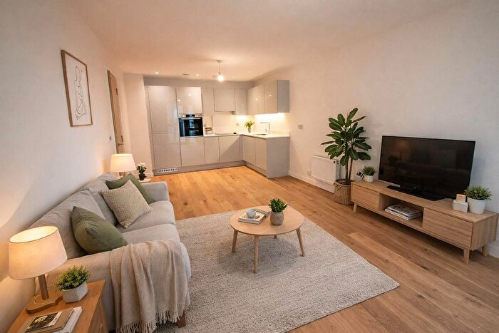 2 Bedroom Flat To Rent In Rope Walk, Bristol, BS1