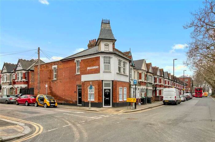 2 Bedroom Flat To Rent In Alfoxton Avenue, Turpike Lane, London N15