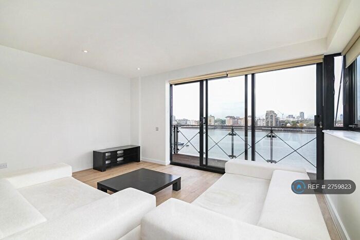 2 Bedroom Flat To Rent In Ocean Wharf, London, E14