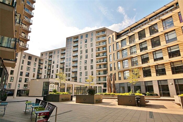 1 Bedroom Apartment For Sale In Guildford Road, Woking, Surrey, GU22