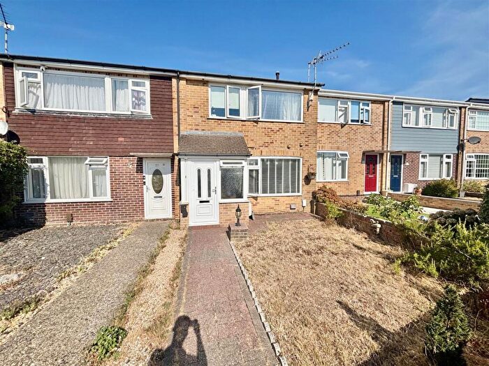 3 Bedroom Terraced House For Sale In Goliath Road, Hamworthy, BH15