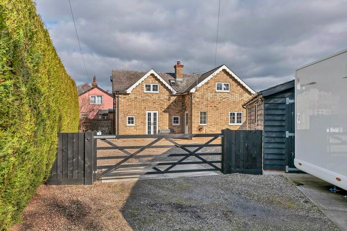 3 Bedroom Cottage For Sale In The Street, Horringer, Bury St. Edmunds, IP29
