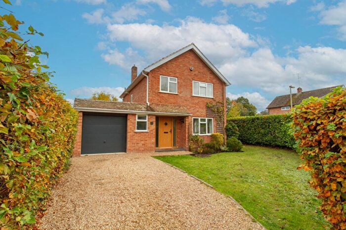 3 Bedroom Detached House For Sale In Rounton Road, Church Crookham, GU52